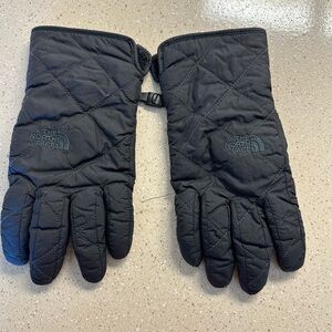 The North Face Dark Quilted Gloves